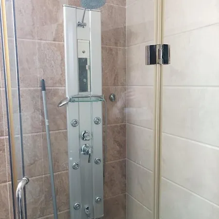 One Bedroom 10 - Vasil Aprilov 64 *