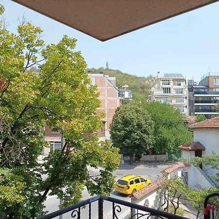 One Bedroom 10 - Vasil Aprilov 64 Apartment *